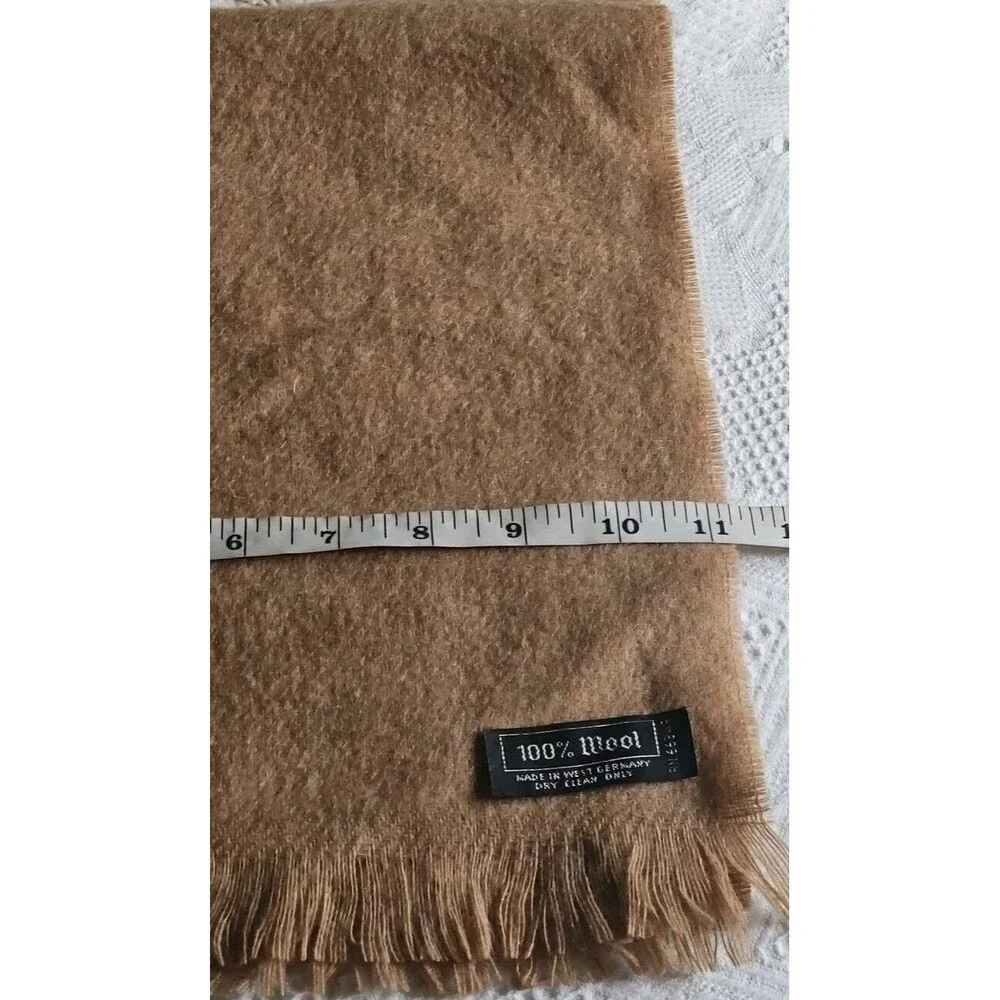 Vintage Fraas 100 % WOOL Classic Scarf RN 66349 Never Worn West Germany